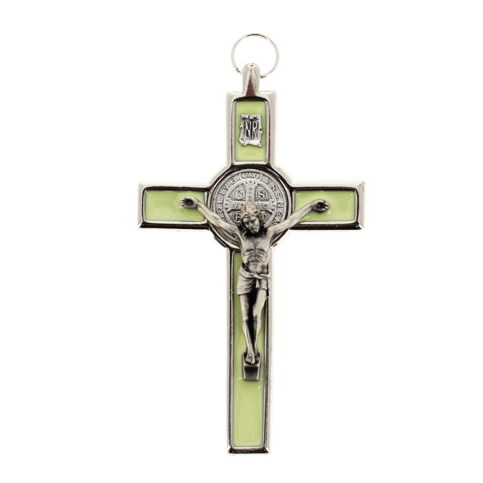Croce San Benedetto smalto fosforescente 7,5x13 cm Croce San Benedetto smalto fosforescente 7,5x13 cm