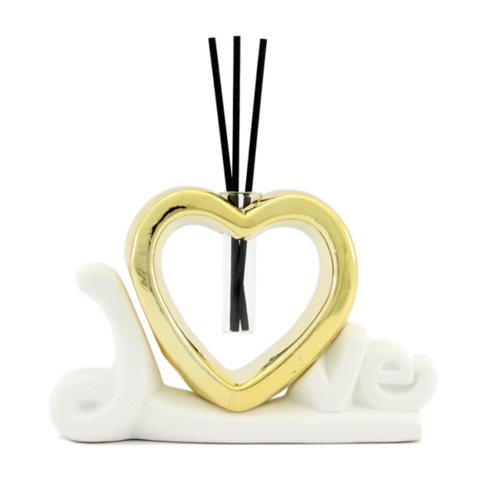 Porcelain Fragrance diffuser Love 10.5 cm