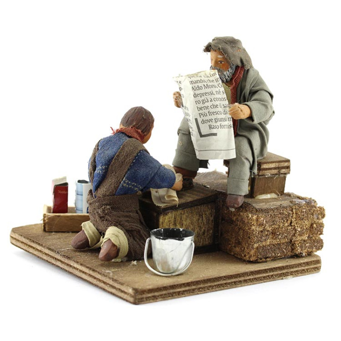 Terracotta and Clothing Shoeshine with Old Man 10 cm