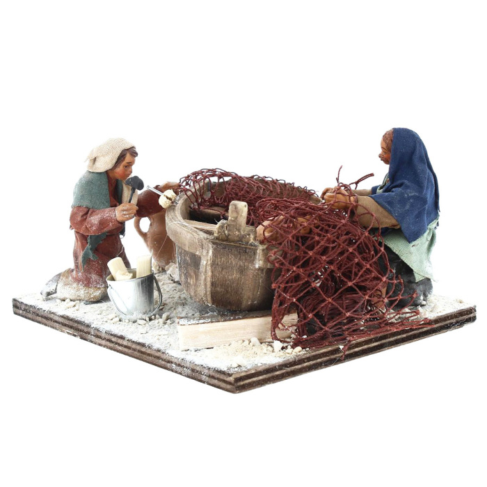 Scene with 2 fishermen and boat in dressed terracotta10 cm
