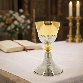 Vinetum Chalice Silver-Plated Embossed Brass 21 cm
