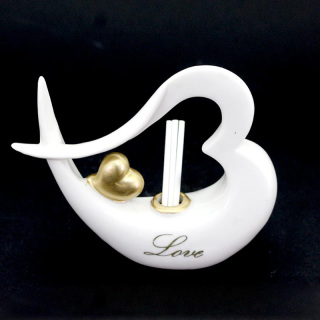 Perfume diffuser in porcelain Love 11 cm