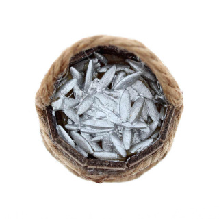 Wooden bucket with anchovies for nativity scene 3,5x3 cm