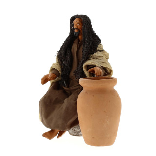 Man sitting next to the amphora in dressed terracotta 15 cm