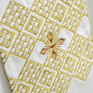 Stole in silk satin with geometric embroidery Chorus