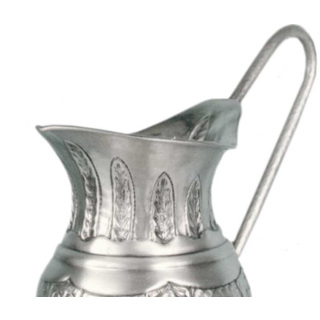 Brocca lavabo cesellata con piatto in metallo argentato 23 cm